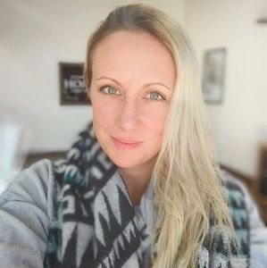 Meet your Posher, Lana